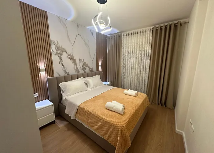 Steisi Luxe * טיראנה